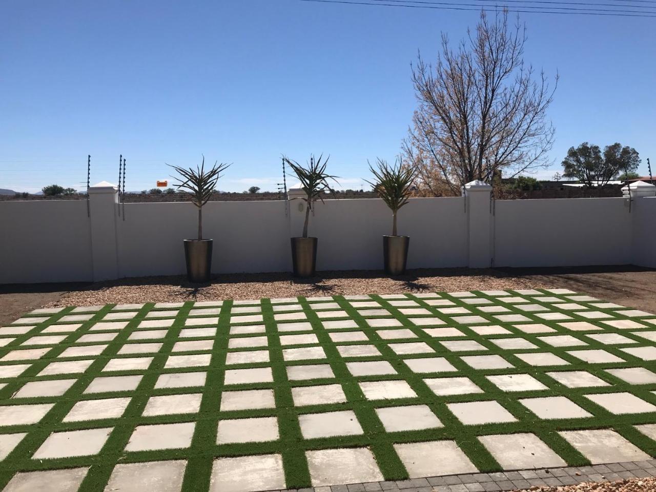 French Karoo Guesthouse Beaufort West Exterior photo